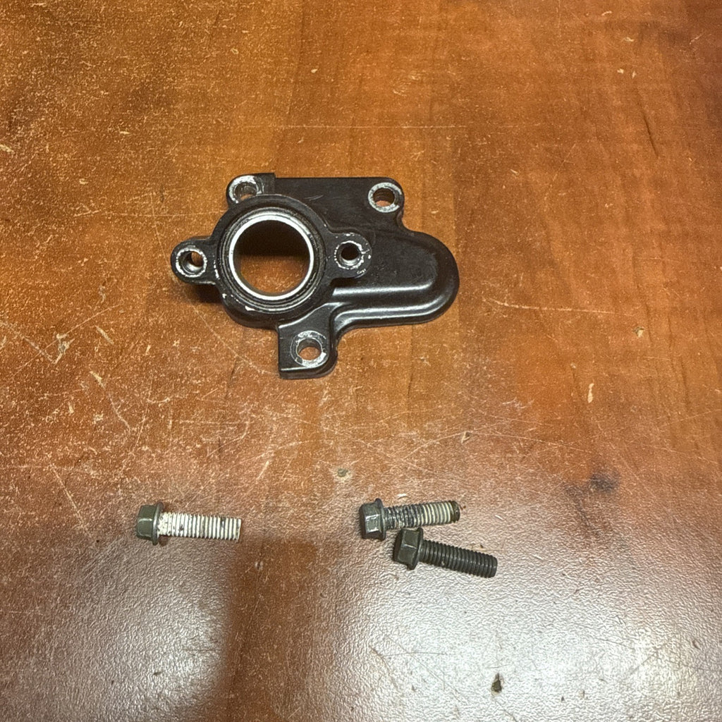 OEM 2002 Suzuki Volusia VL800 Engine Water Coolant Inlet Outlet Union Joint