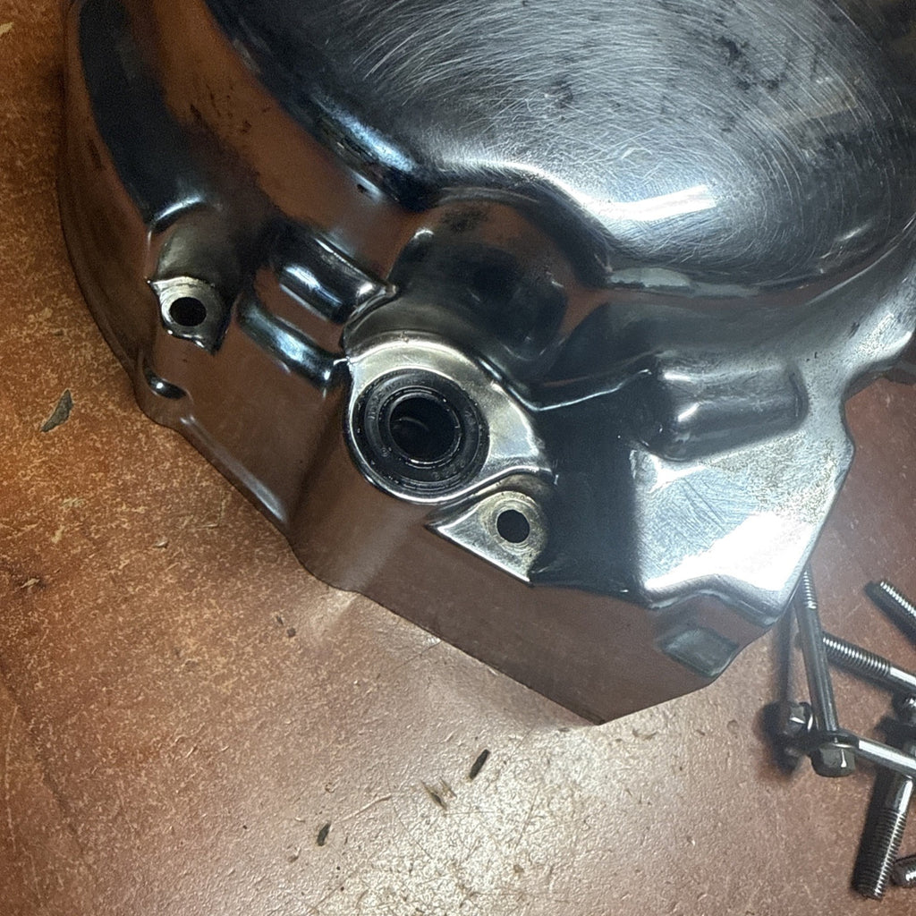 OEM 2002 Suzuki Volusia VL800 Left Side Engine Stator Generator Cover 12k Mil