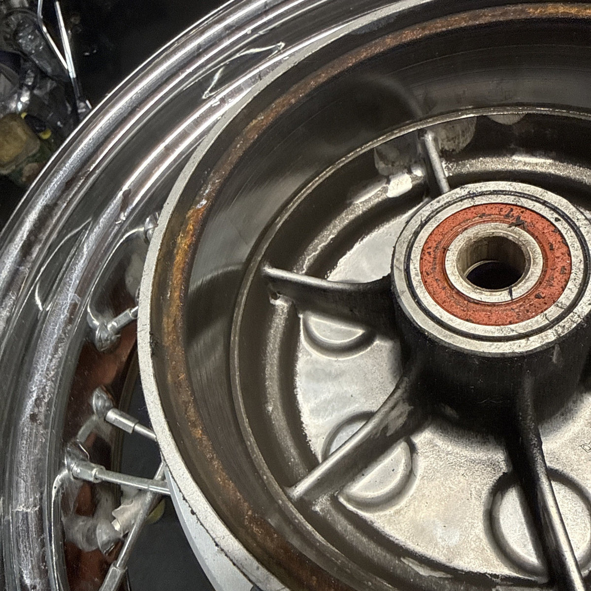 Suzuki Volusia 800 VL800 Rear Spoke Wheel Rim Hub 15x4.00 Cushions 2002
