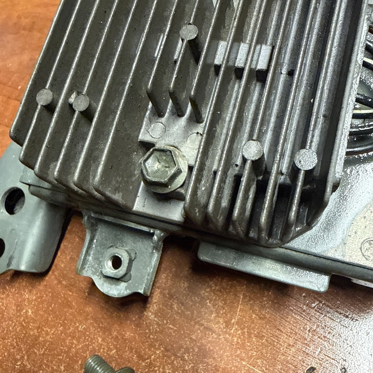 2002 Suzuki Volusia VL800 Voltage Regulator Rectifier Holder Tray Bracket OEM