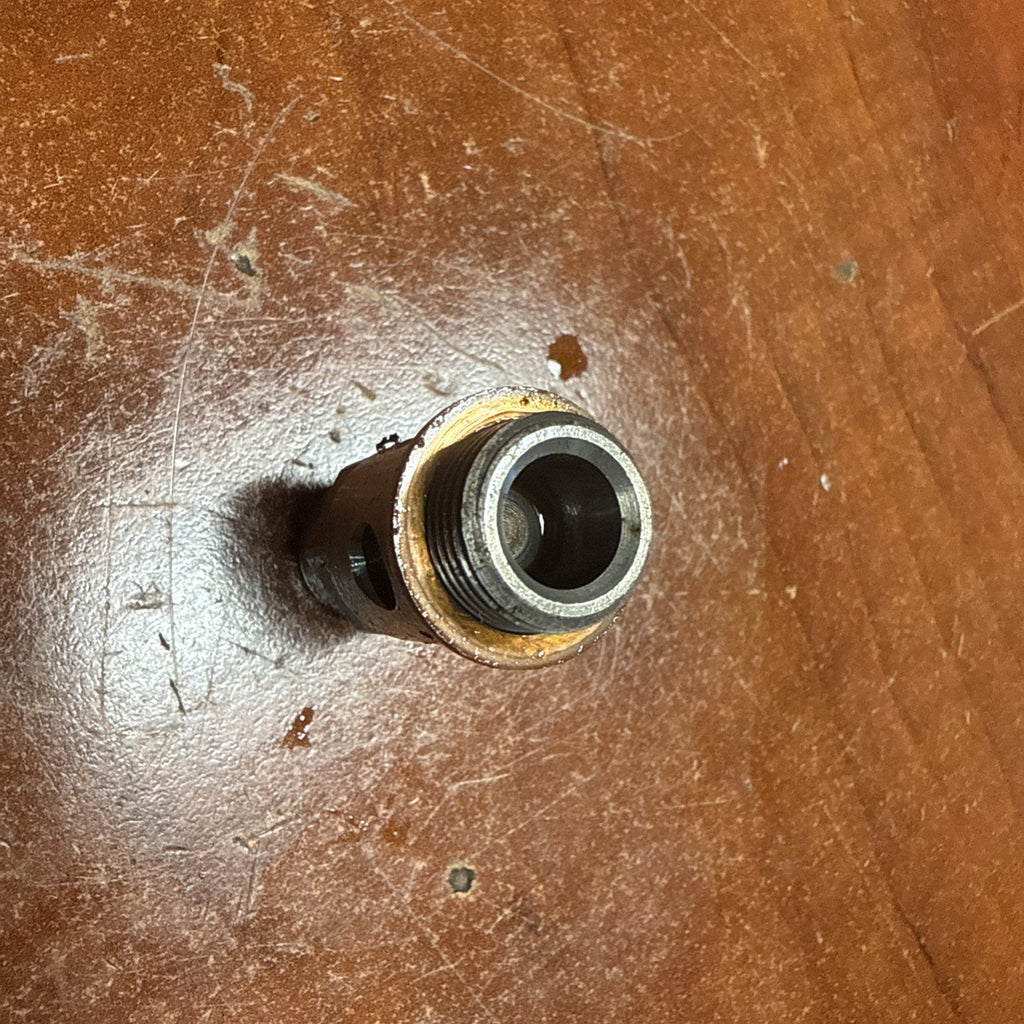 Suzuki Volusia 800 VL800 Engine Oil Filter Connector Mount Union Bolt Gasket
