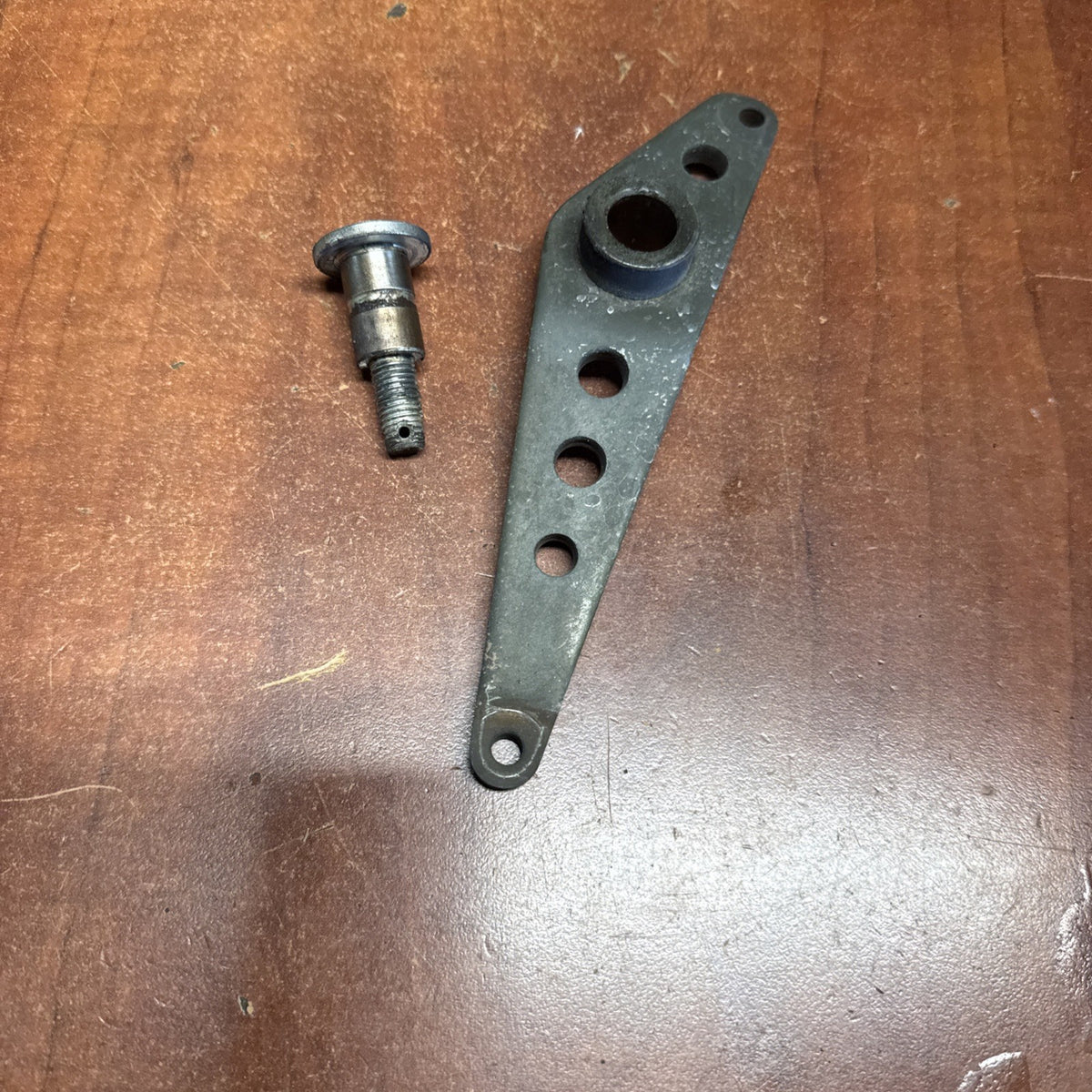 2002 Suzuki Volusia VL800 Right Foot Brake Pedal Shaft Actuator Arm Bolt OEM