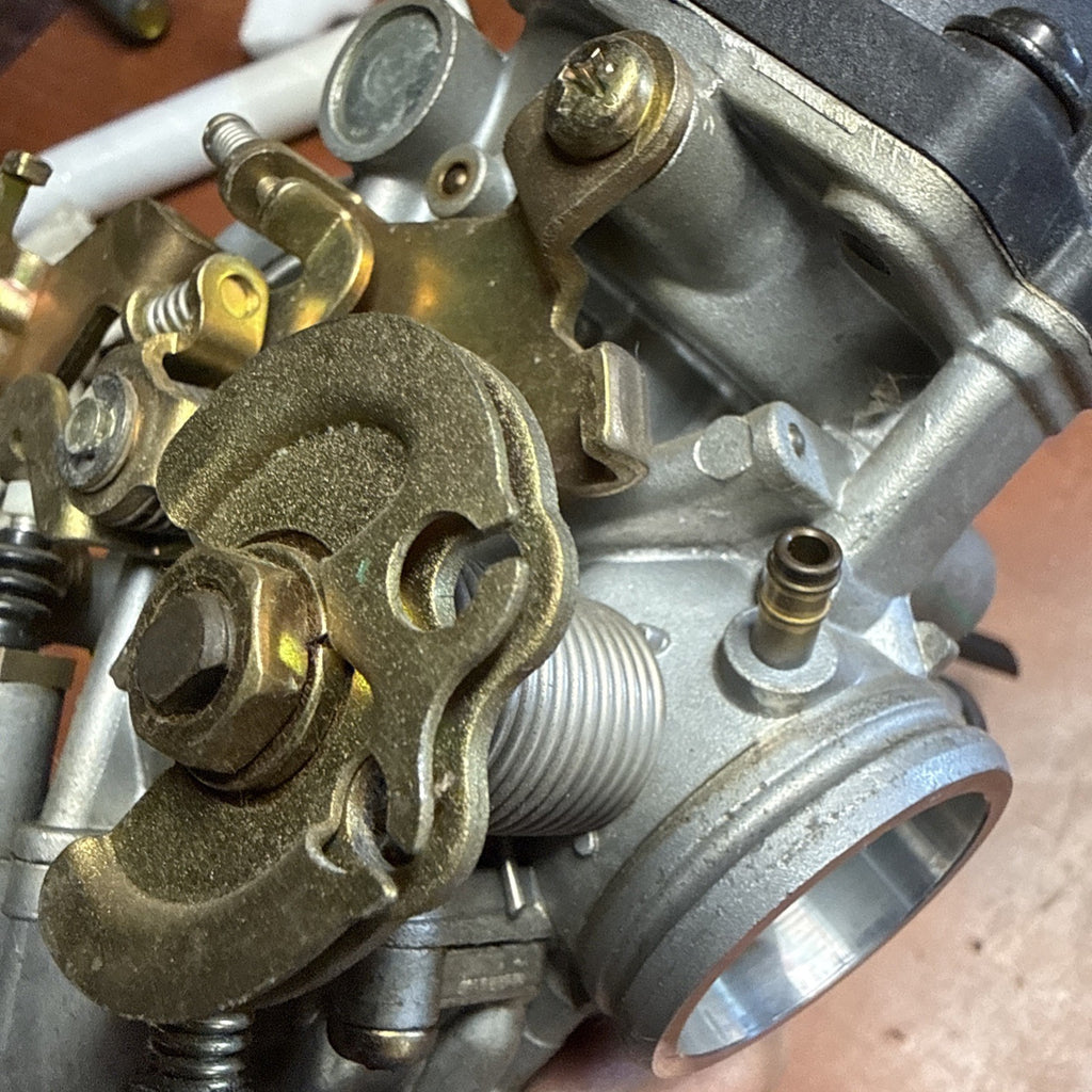 2002 Suzuki Volusia VL800 Intruder Mikuni BSR34 Fuel Carburetor Assembly OEM