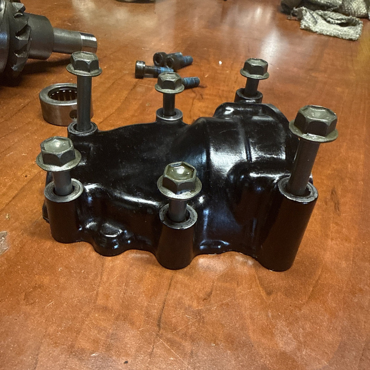Suzuki Volusia 800 VL800 Secondary Drive Bevel Gear Housing Cap Coupler Bolts