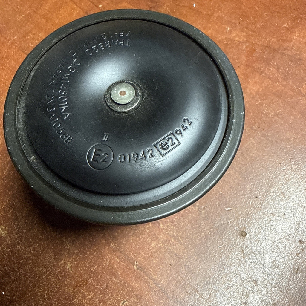 2002 Suzuki Volusia VL800 Electric Horn 12V 3A 105dB Nikko YF-12 OEM