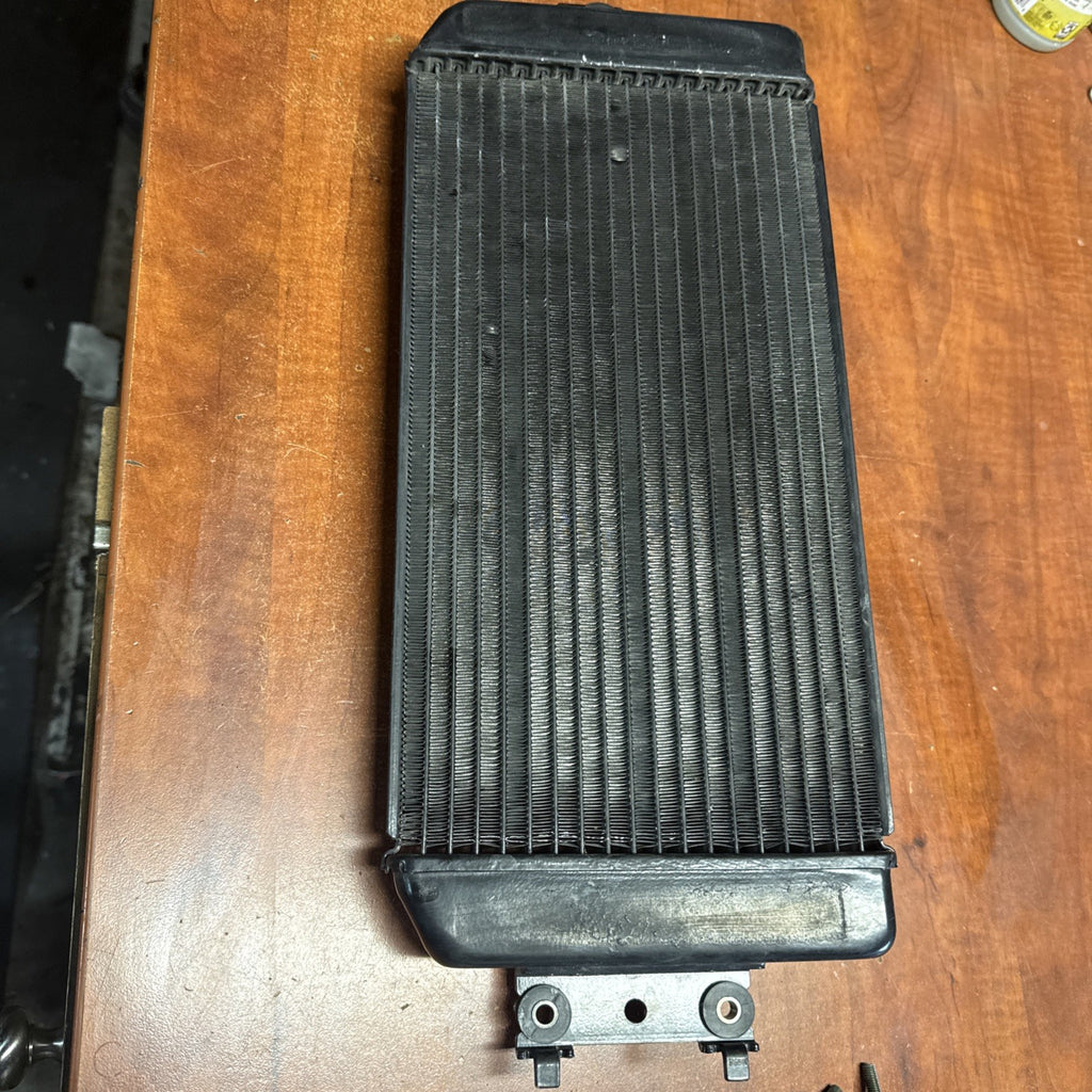 2002 Suzuki Volusia VL800 Engine Water Radiator Assembly Core Denso Japan OEM