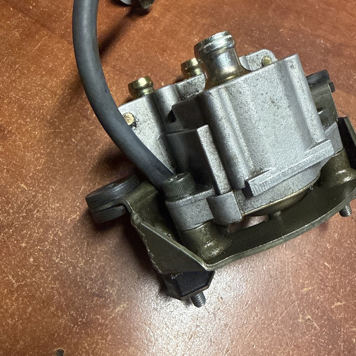 2002 Suzuki Volusia VL800 Second 2nd Air Injection PAIR Control Valve Bracket