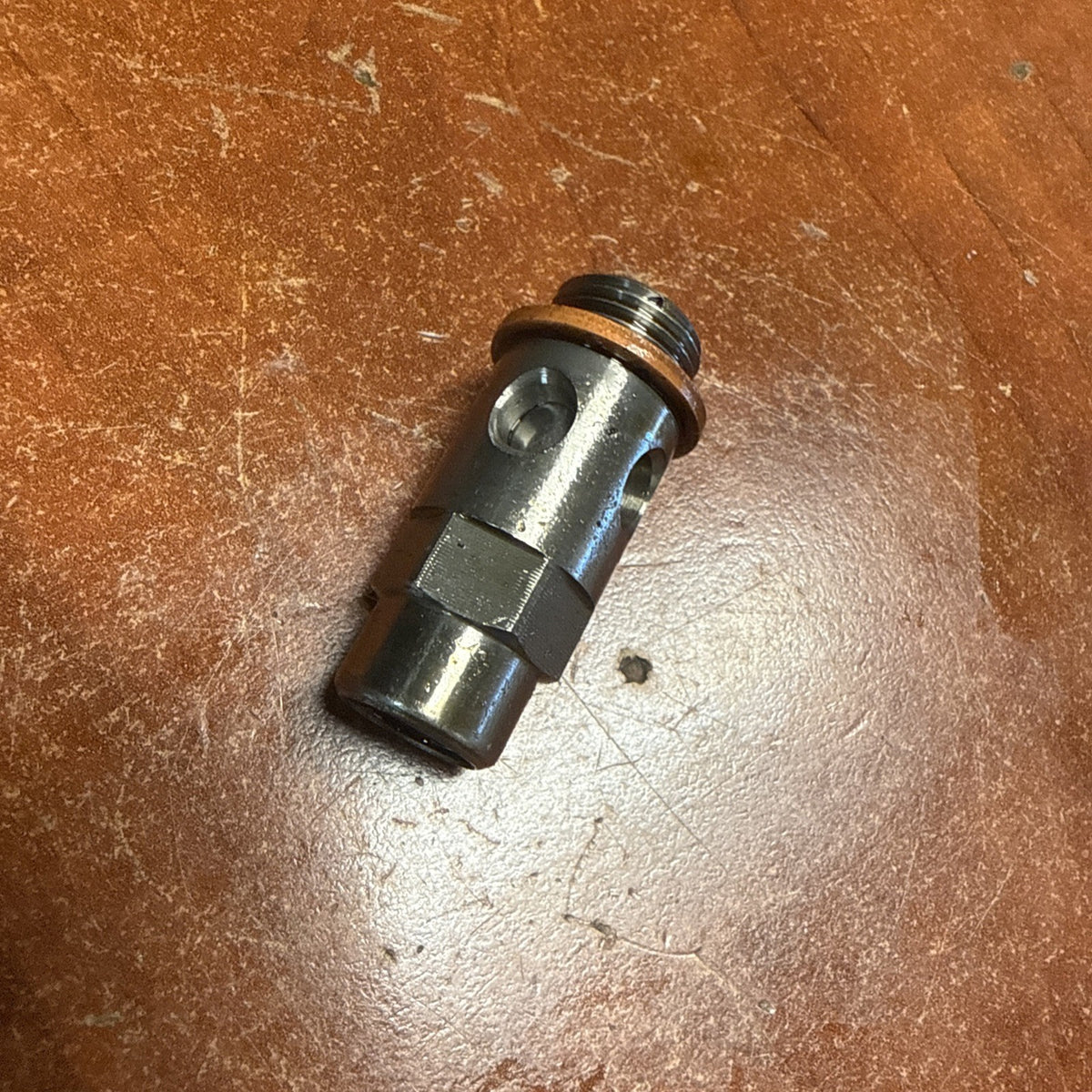 Suzuki Volusia 800 VL800 Engine Oil Filter Connector Mount Union Bolt Gasket