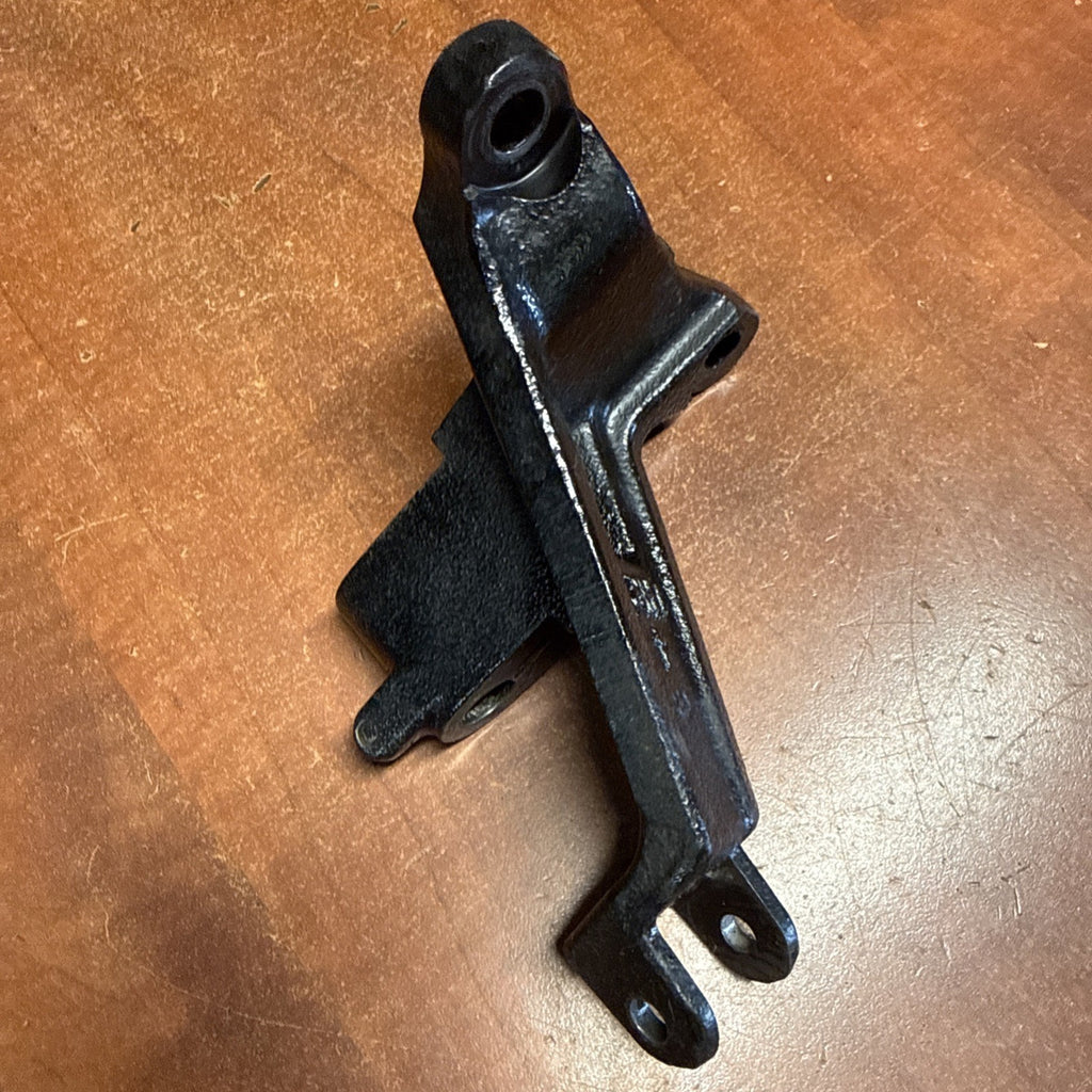 2002 Suzuki Volusia VL800 Front Right Footrest Foot Peg Mount Support BracketOEM