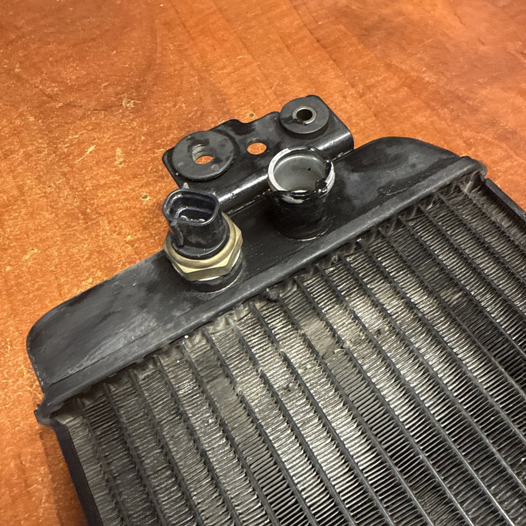 2002 Suzuki Volusia VL800 Engine Water Radiator Assembly Core Denso Japan OEM