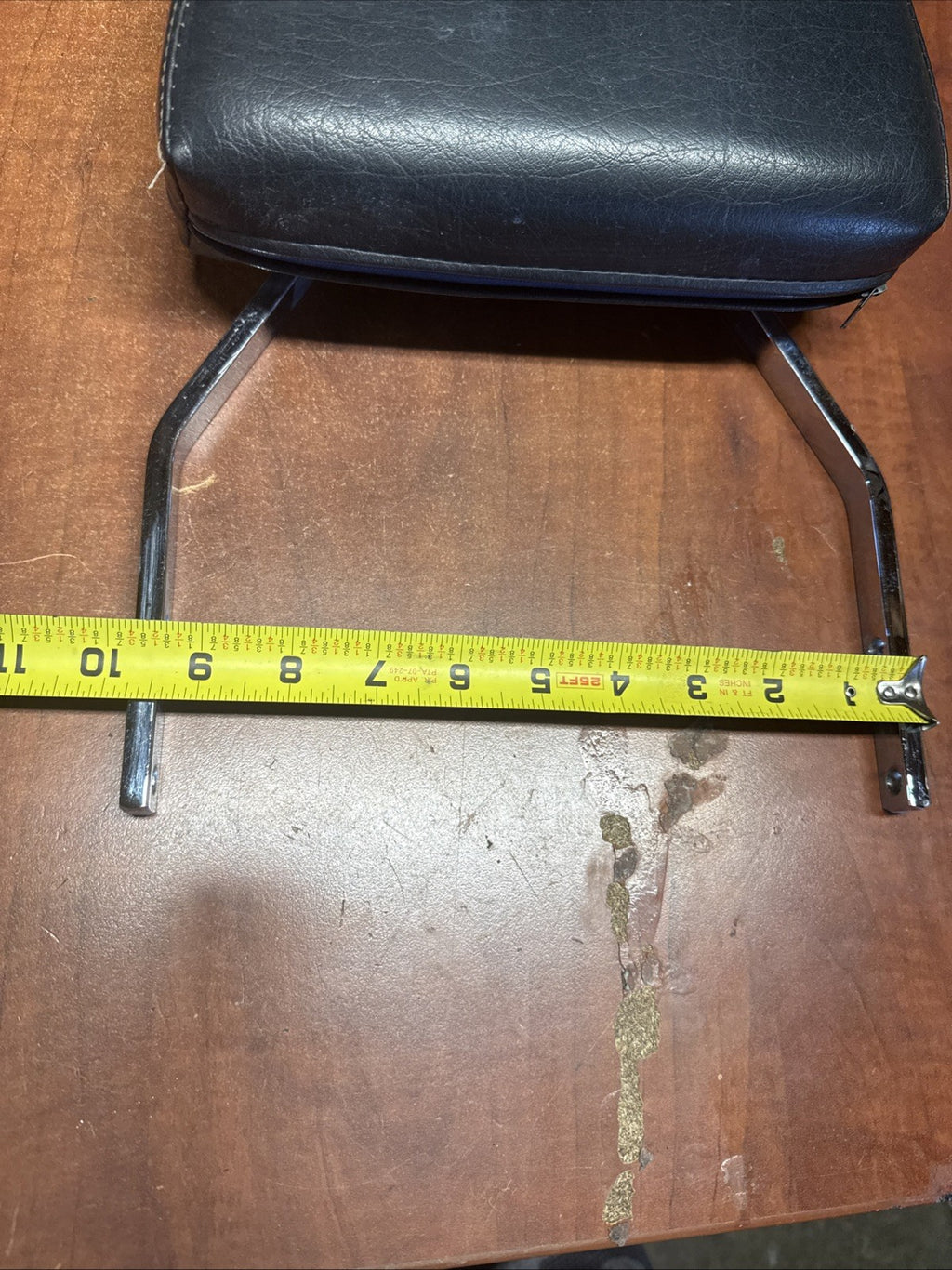 Used OEM 2002 Suzuki Volusia VL800 Passenger Backrest Sissy Bar Cushion Upright