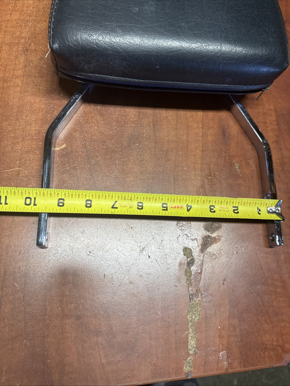 Used OEM 2002 Suzuki Volusia VL800 Passenger Backrest Sissy Bar Cushion Upright