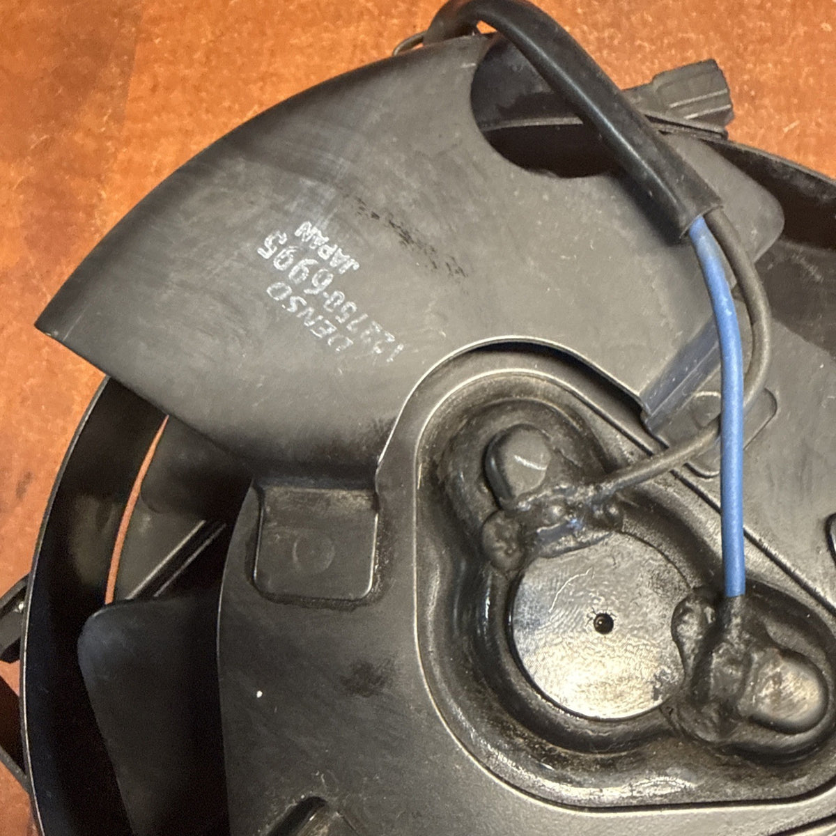 2002 Suzuki Volusia VL800 Liquid Engine Cooling Radiator Shroud Motor Fan OEM