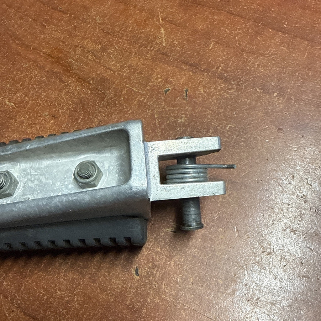2002 Suzuki Volusia VL800 Front Left Rider Footrest Footboard Foot Peg Assembly