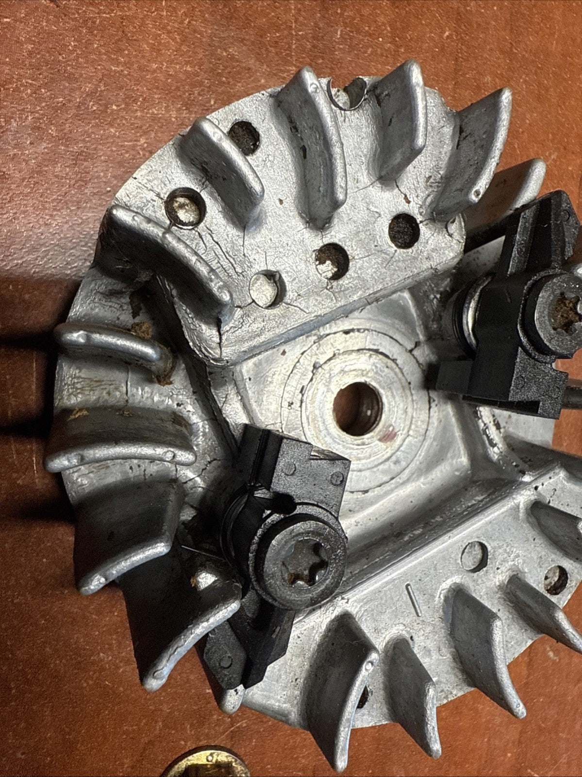 Use OEM Part Flywheel Assy For 14” McCulloch Chainsaw MAC3200 Gas Chainsaw
