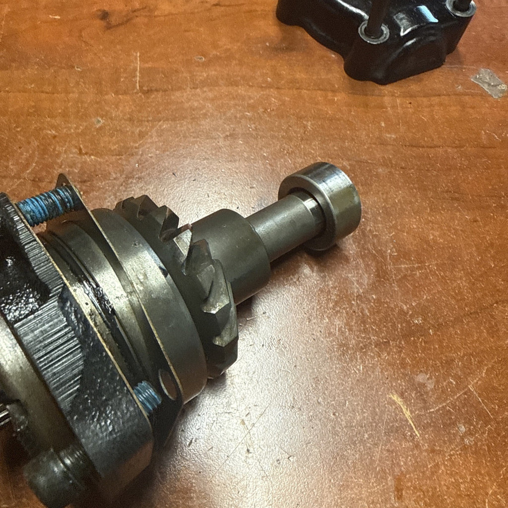 Suzuki Volusia 800 VL800 Secondary Drive Bevel Gear Housing Cap Coupler Bolts