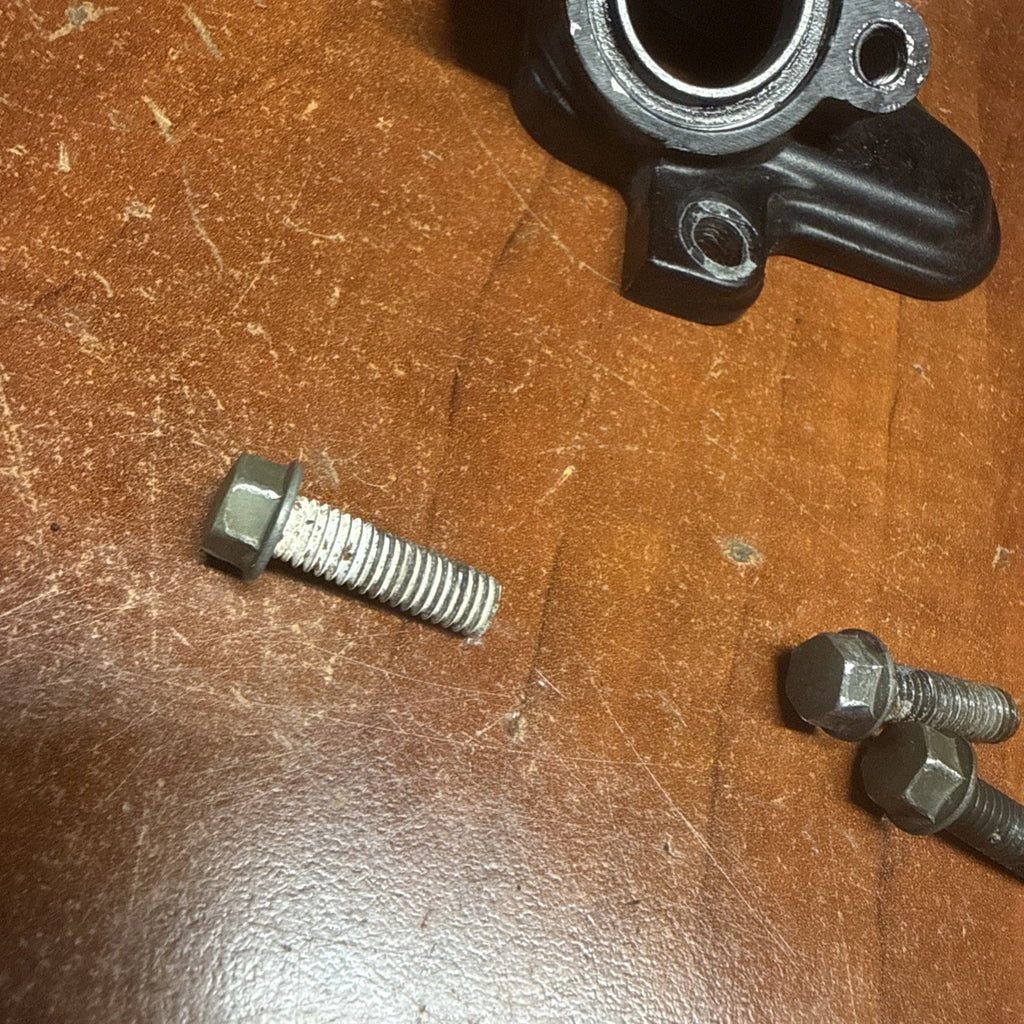 OEM 2002 Suzuki Volusia VL800 Engine Water Coolant Inlet Outlet Union Joint