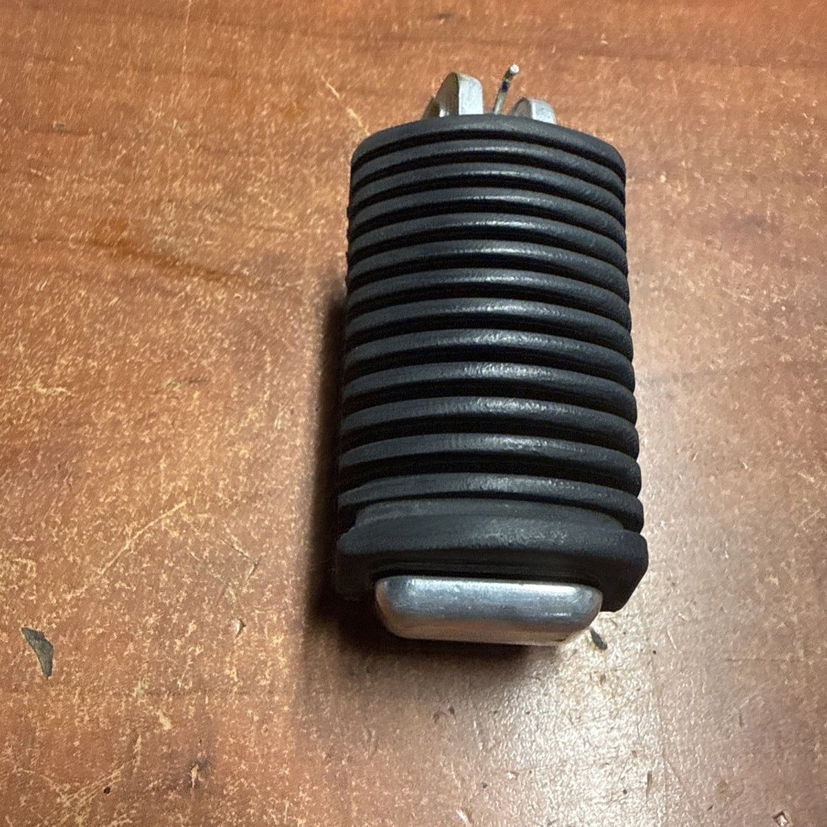 2002 Suzuki Volusia VL800 Front Left Rider Footrest Footboard Foot Peg Assembly