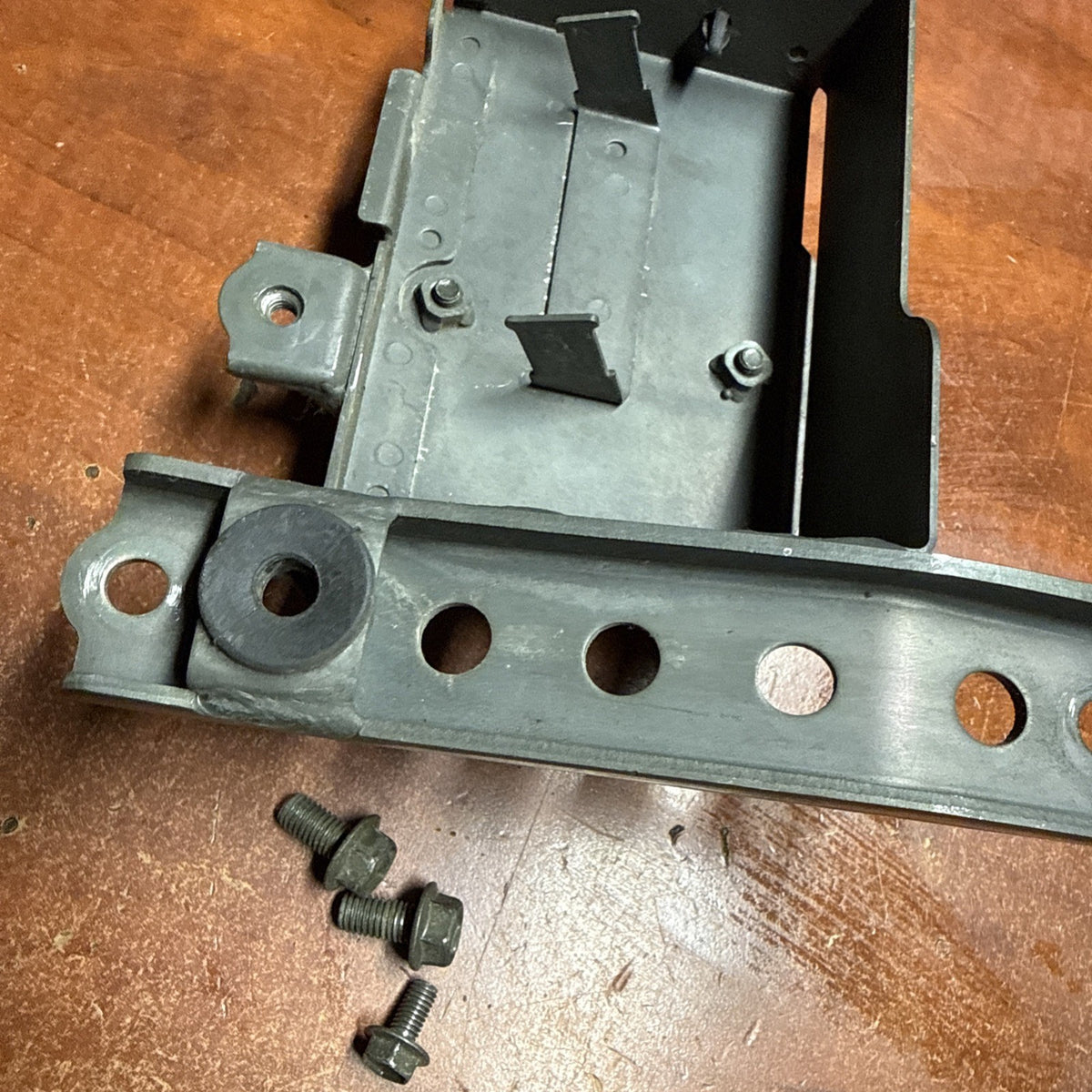 2002 Suzuki Volusia VL800 Voltage Regulator Rectifier Holder Tray Bracket OEM