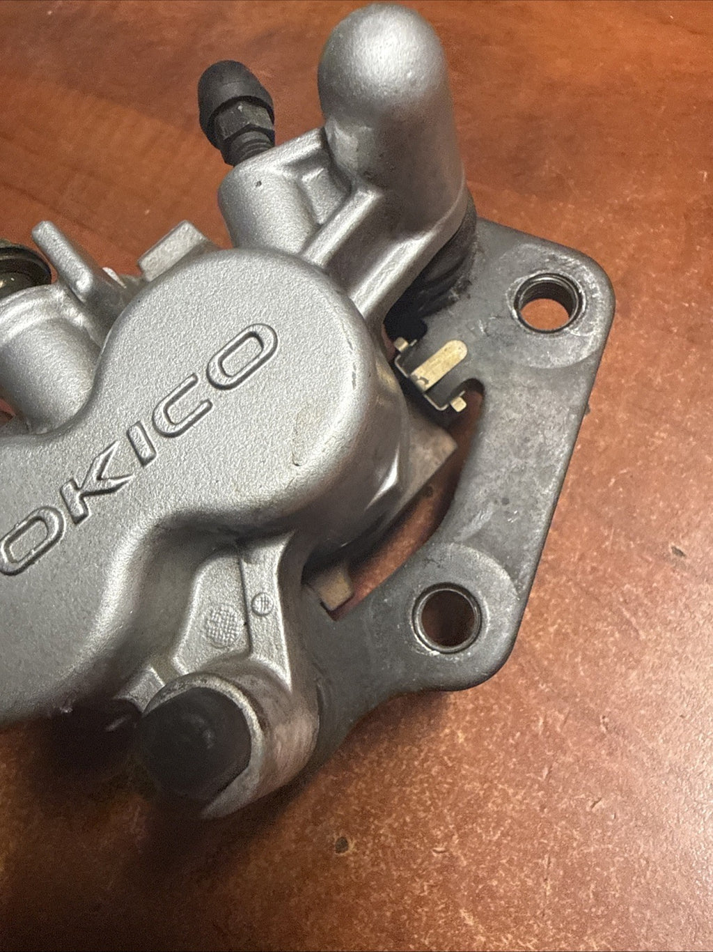 2002 Suzuki Volusia VL800 Front Brake Caliper Bracket & Brake Pads Tokico OEM