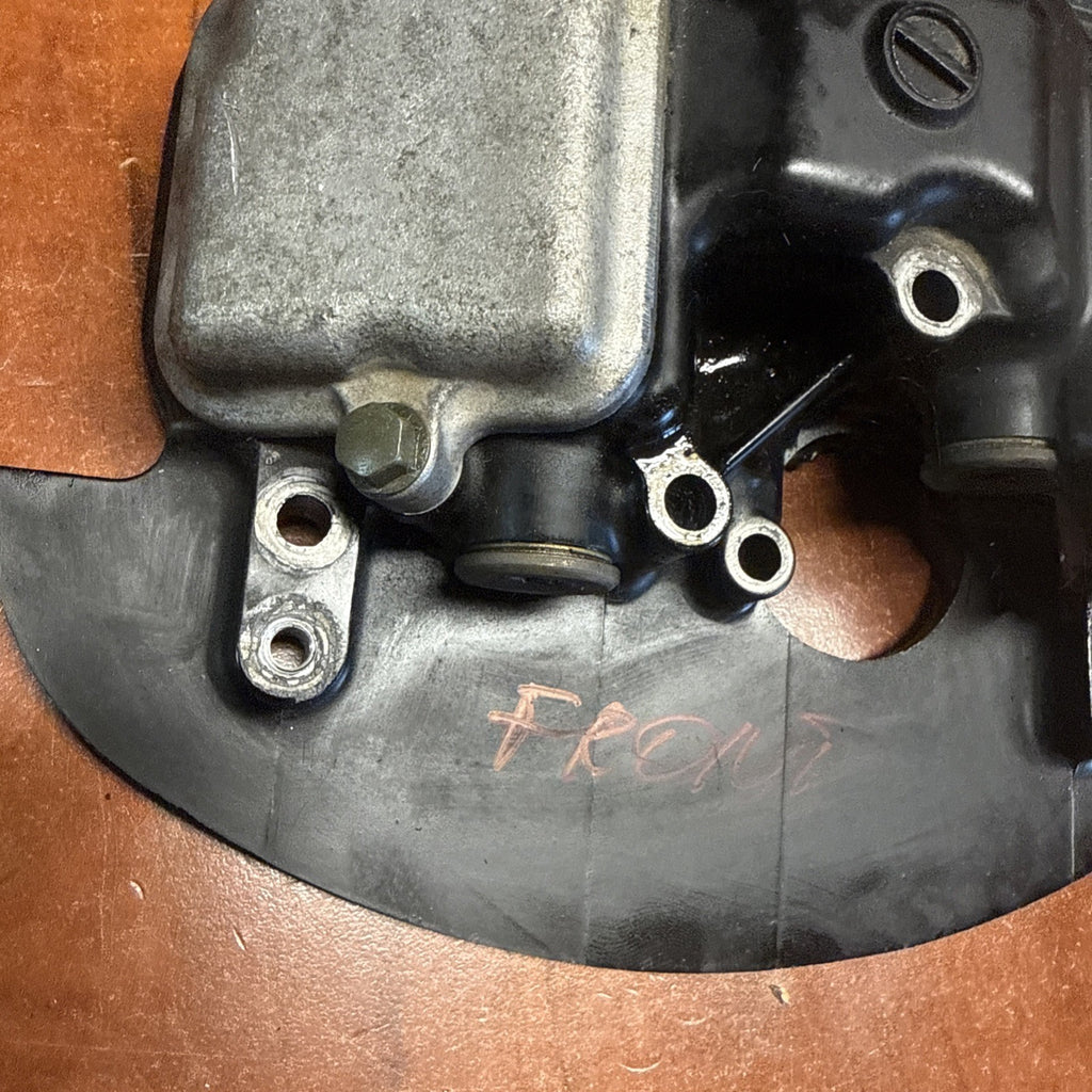 2002 Suzuki Volusia VL800 Front Cylinder Head Cover Valve Rocker Arms Shrouds