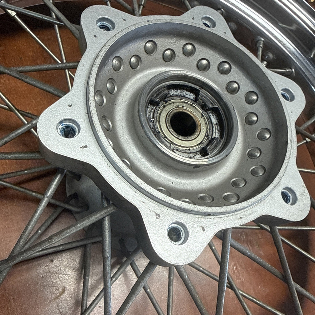 2002 Suzuki Volusia VL800 Front Spoke Wheel Rim Hub Bearings 16xMT3.00
