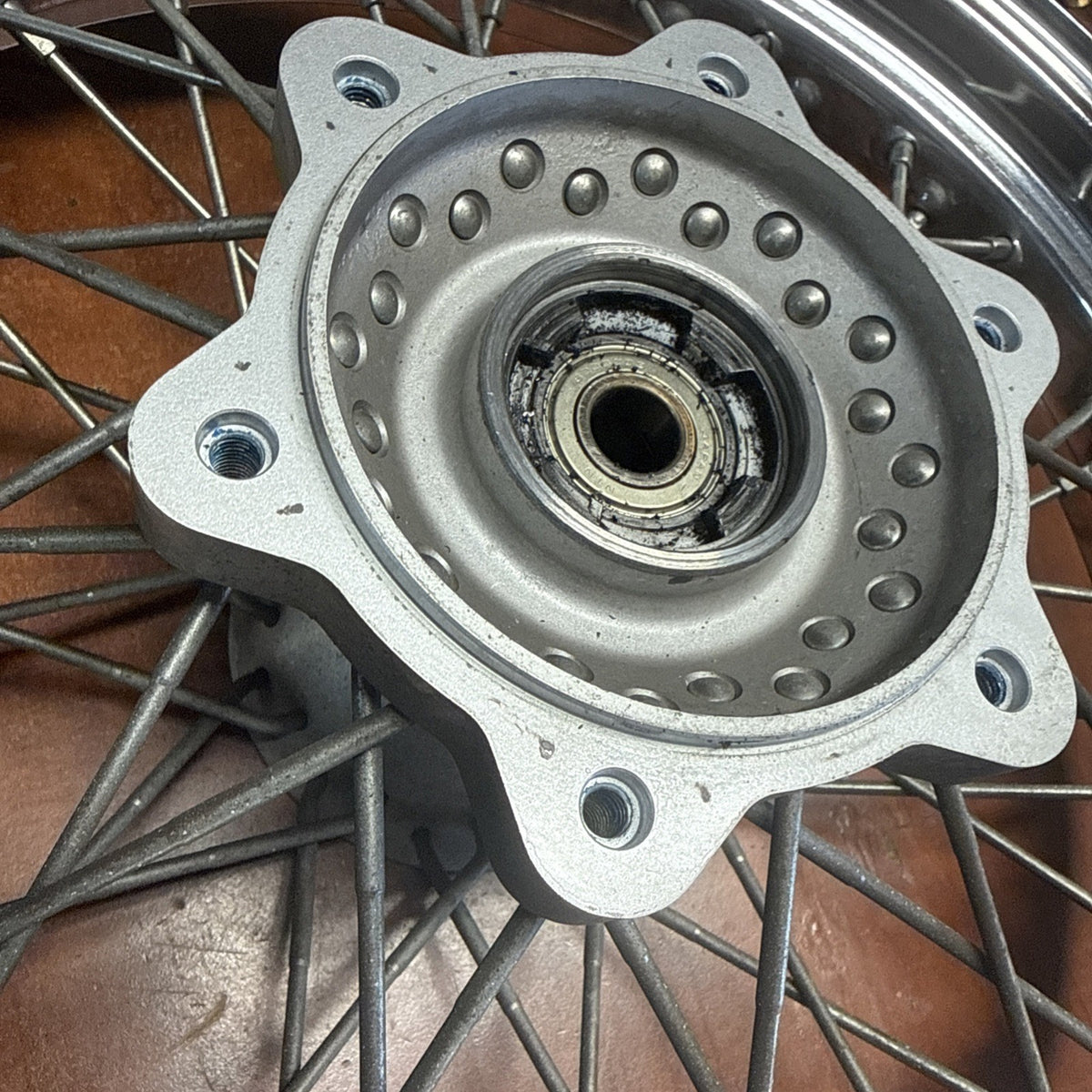 2002 Suzuki Volusia VL800 Front Spoke Wheel Rim Hub Bearings 16xMT3.00