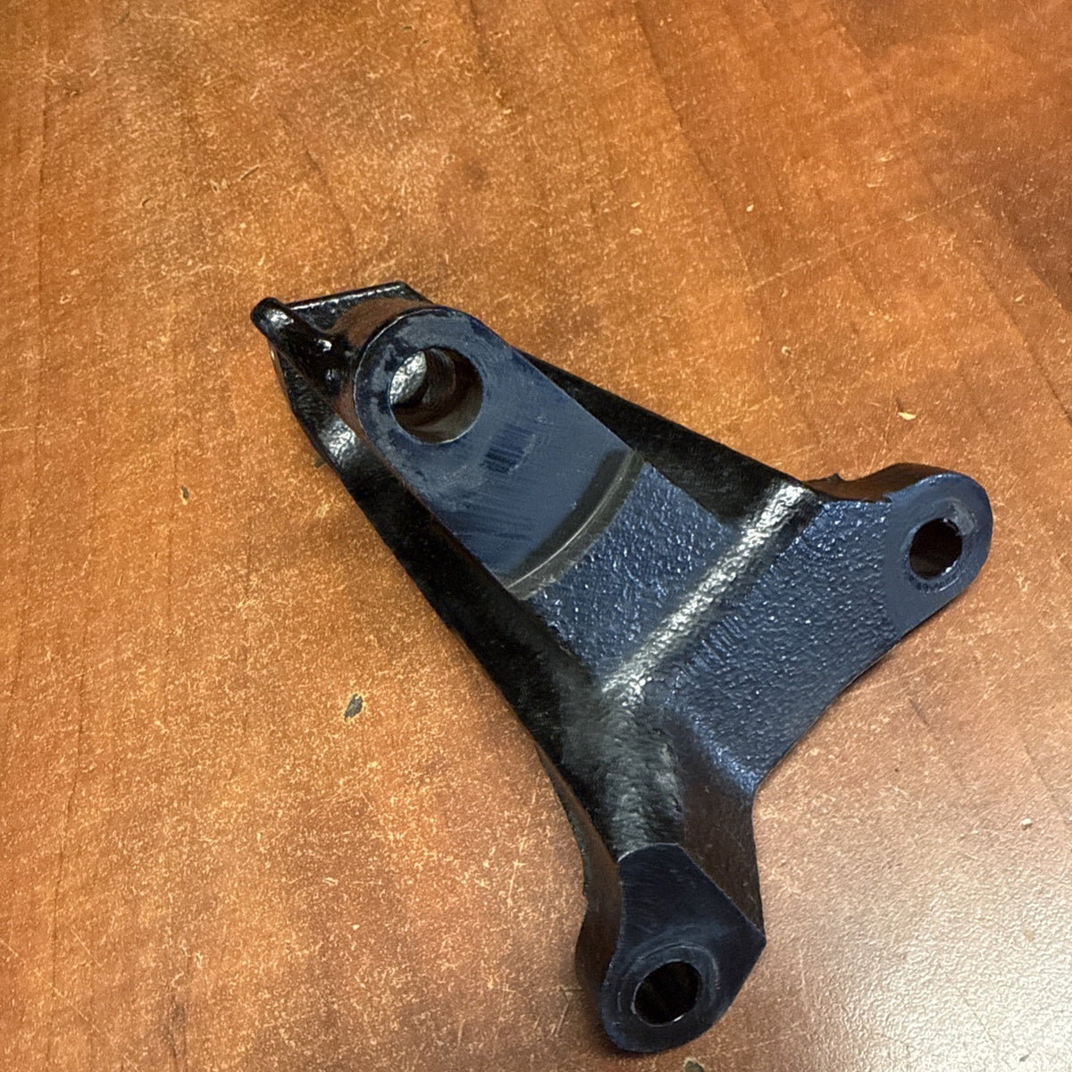 2002 Suzuki Volusia VL800 Front Right Footrest Foot Peg Mount Support BracketOEM