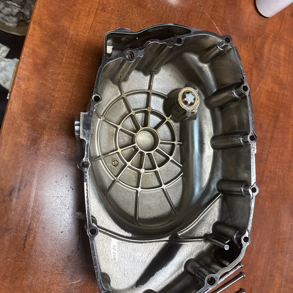 OEM 2002 Suzuki Volusia VL800 Right Clutch Crankcase Cover Engine Guard W/ Bolts