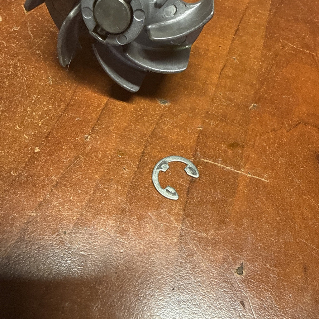 Suzuki Volusia 800 VL800 Engine Coolant Water Pump Housing Impeller Cap Bolts