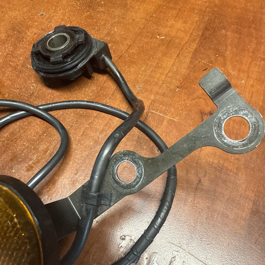 2002 Suzuki Volusia VL800 Speedometer Speed Sensor Guide Reflector Kit
