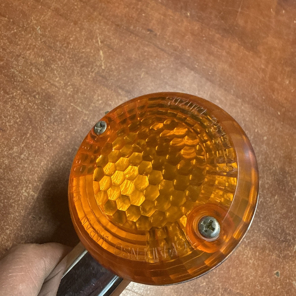 Used OEM 2002 Suzuki Volusia VL800 Front Right Turn Signal Indicator Light RH