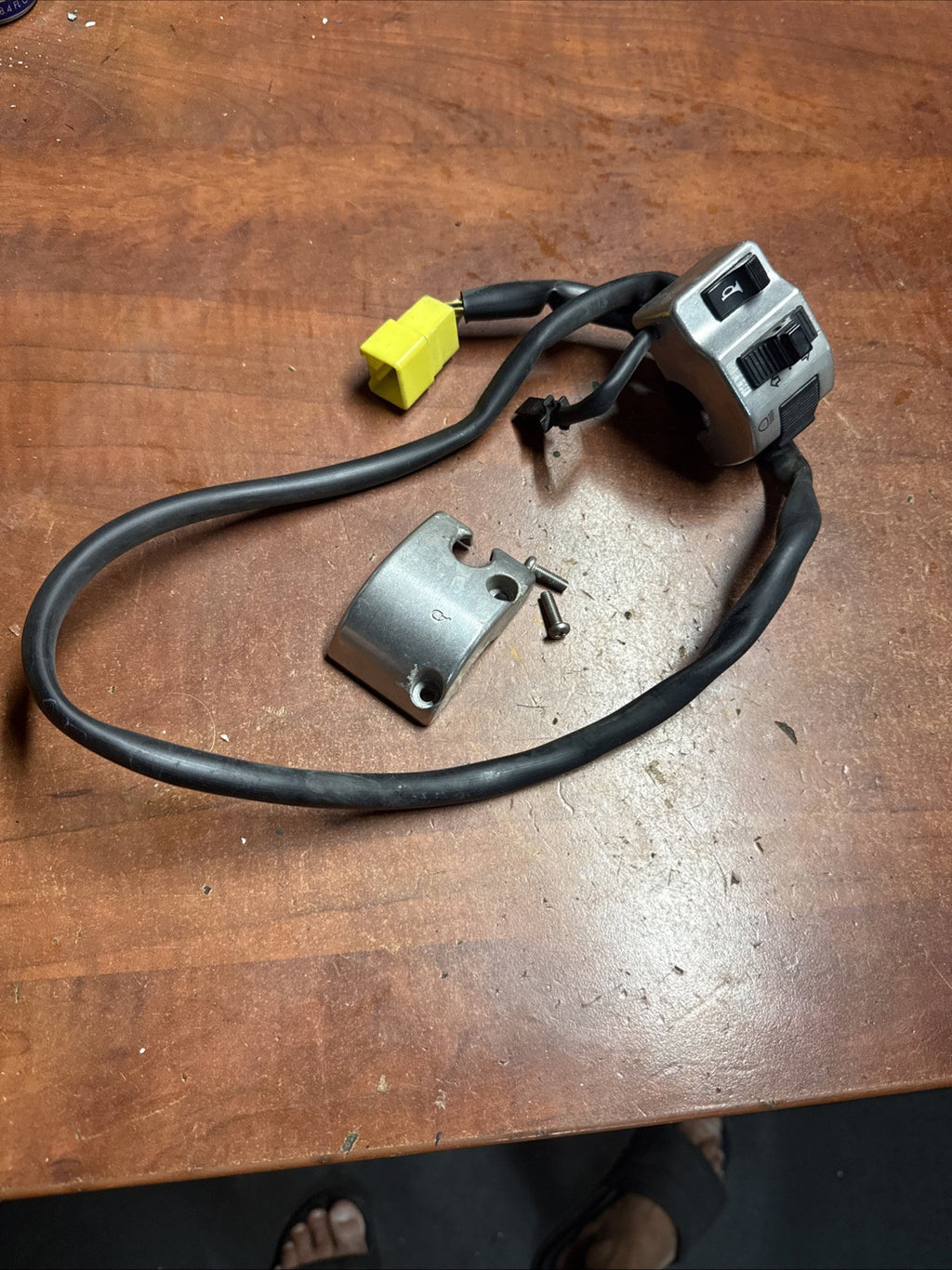 Used OEM 2002 Suzuki Volusia VL800 Left Handlebar Switch Housing Control Pod LH