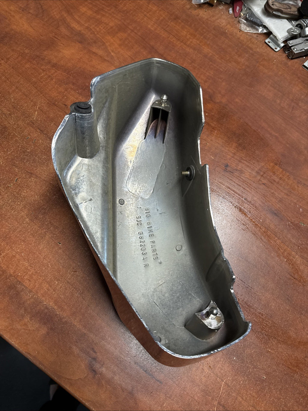 Big Bike Parts Suzuki Volusia VL800 Right Side Chrome Frame Neck Cover Trim Rht