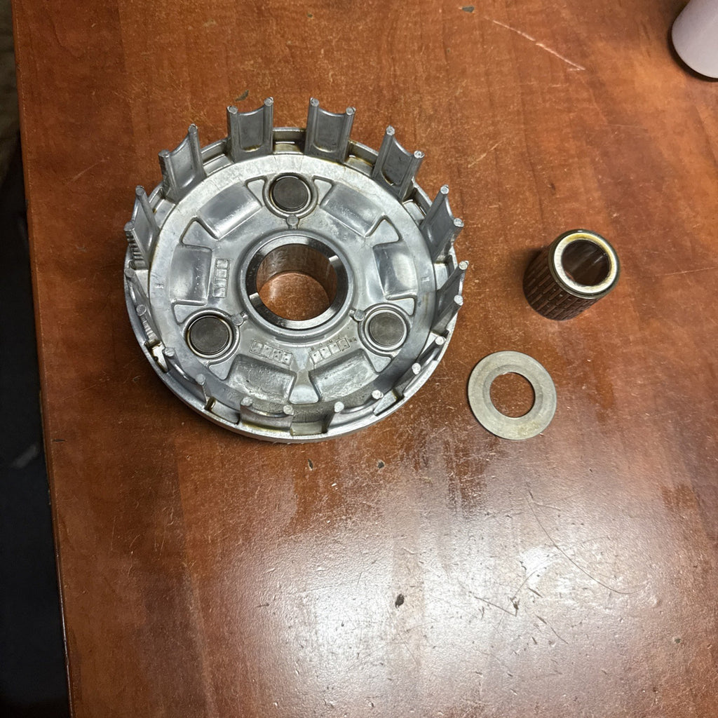 OEM 2002 Suzuki Volusia VL800 Outer Clutch Basket Primary Driven Gear Bearing