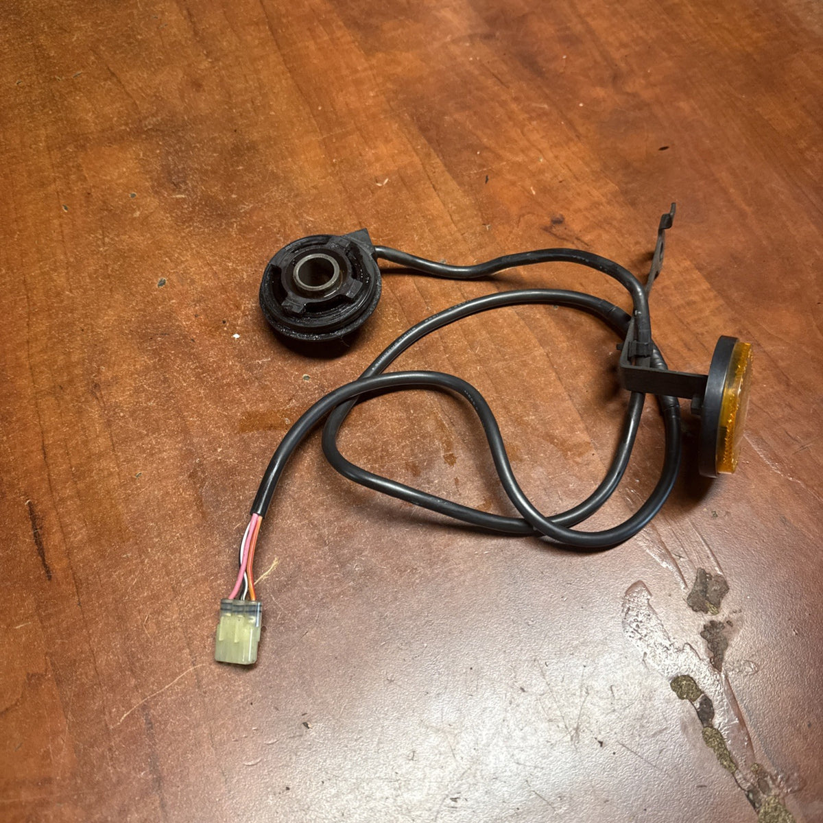 2002 Suzuki Volusia VL800 Speedometer Speed Sensor Guide Reflector Kit