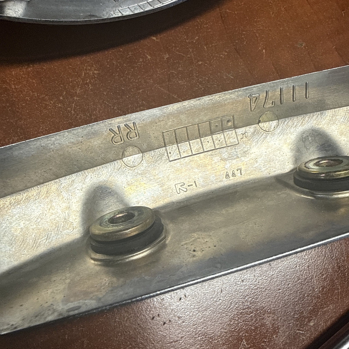 Suzuki Volusia 800 VL800 Rear Cylinder Head Left Right Chrome Cover Caps Bolts