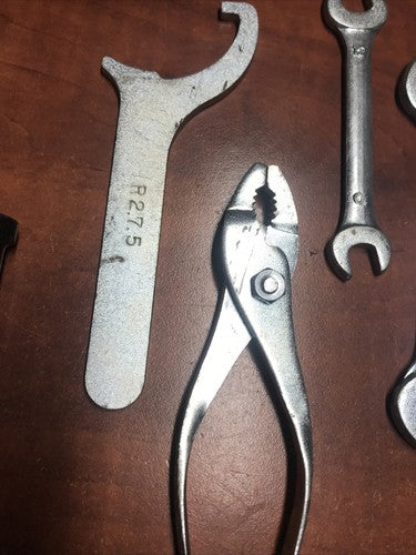 2002 Suzuki Volusia VL800 Complete Emergency Pouch Tool Kit Set OEM