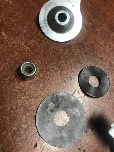 Use OEM Parts 698038 LEVER CONTROL Briggs and Stratton 12D133-0133-E8 Ariens