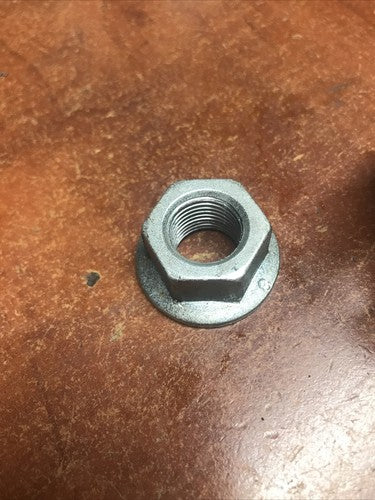Use OEM Parts 797431 CUP FLYWHEEL Briggs and Stratton 12D133-0133-E8 Ariens