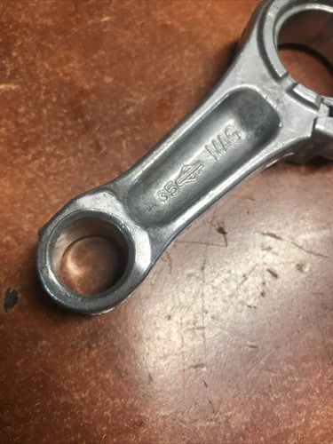 Use OEM Parts Connecting Rod Assy Briggs and Stratton 12D133-0133-E8 Ariens
