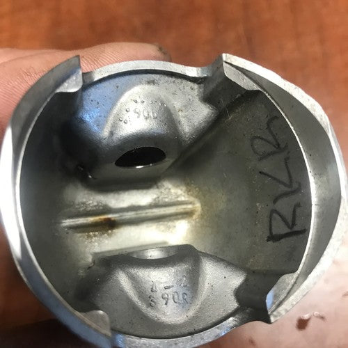 OEM Part 81-0580 Piston  Assy For 38180 Toro Snow Thrower Toro 47PJ8  Engine