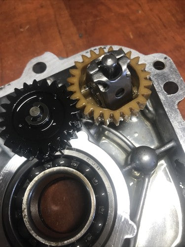 Use OEM Parts 699672 COVER CRANKCASE Briggs and Stratton 12D133-0133-E8 Ariens