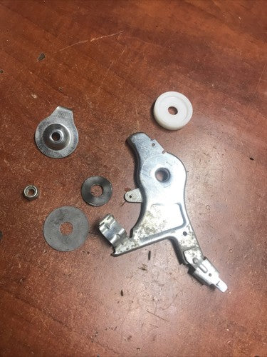 Use OEM Parts 698038 LEVER CONTROL Briggs and Stratton 12D133-0133-E8 Ariens