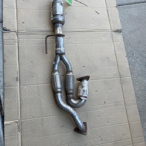 New OEM Walker CalCat CARB 83262 Direct Fit Catalytic Converter 2.5" Outlet(OD)