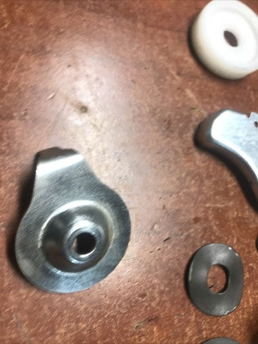 Use OEM Parts 698038 LEVER CONTROL Briggs and Stratton 12D133-0133-E8 Ariens