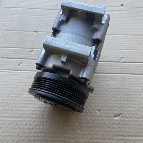 New A/C Compressor  VISTEON 010310 DEN 4718139 903100 Fits 01-07 Ford 01-05 Merc