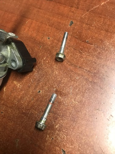 Use OEM Parts Complete Carburetor Assy Briggs and Stratton 12D133-0133-E8 Ariens