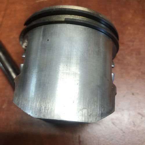 OEM Part 81-0580 Piston  Assy For 38180 Toro Snow Thrower Toro 47PJ8  Engine