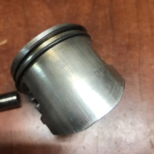 OEM Part 81-0580 Piston  Assy For 38180 Toro Snow Thrower Toro 47PJ8  Engine